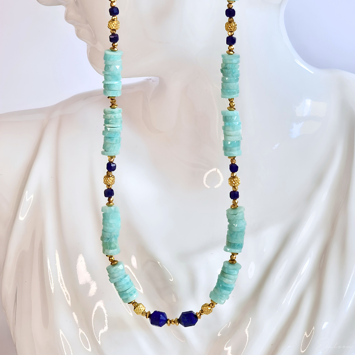 Krótki naszyjnik z amazonitów i lapis lazuli .png