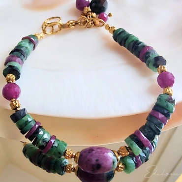 Bransoletka z zoizytów z rubinami i rubinów 